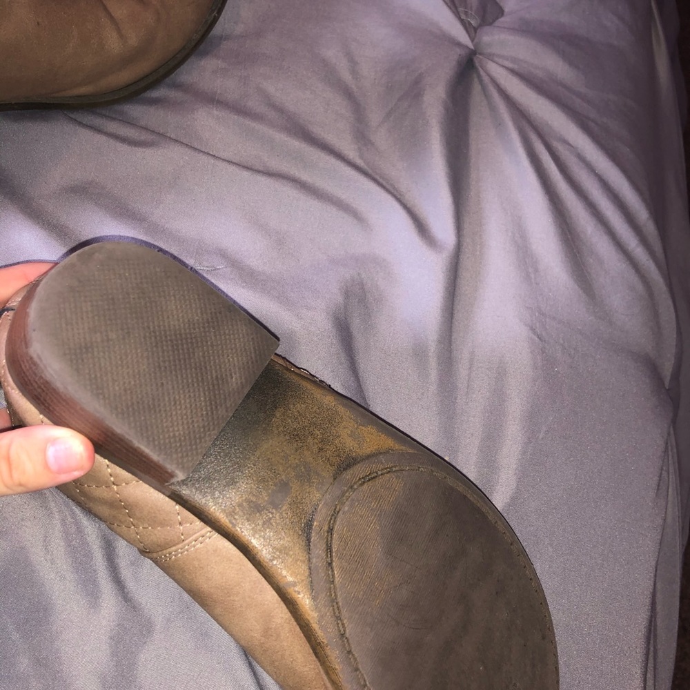 Booties - Picture 4 of 5